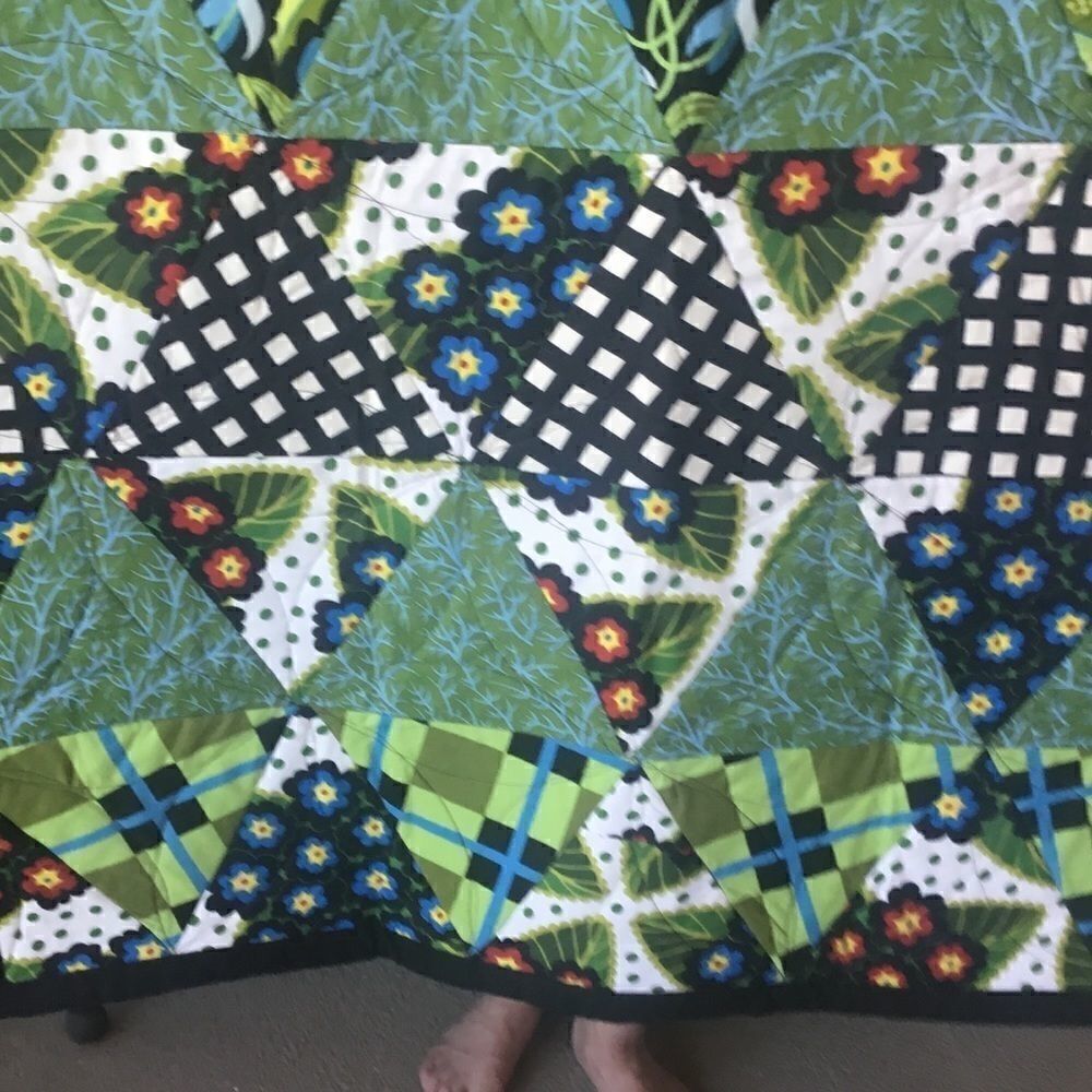 Handmade Lap Quilt Triangles - Picture 14 of 14